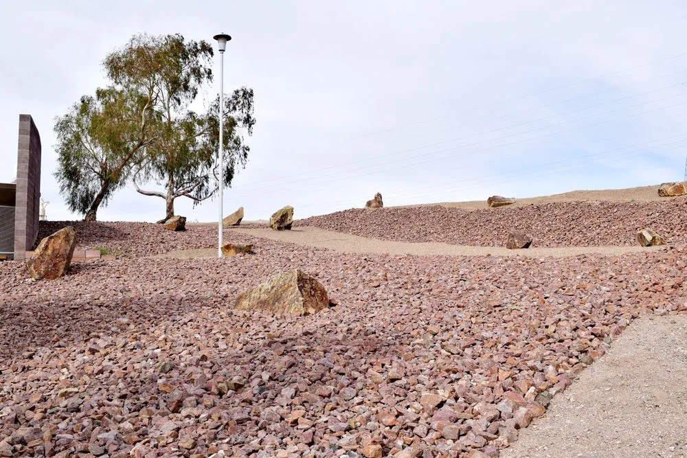 Professional yard maintenance experts serving Bullhead City, AZ - Rim Country's Rock N Yard