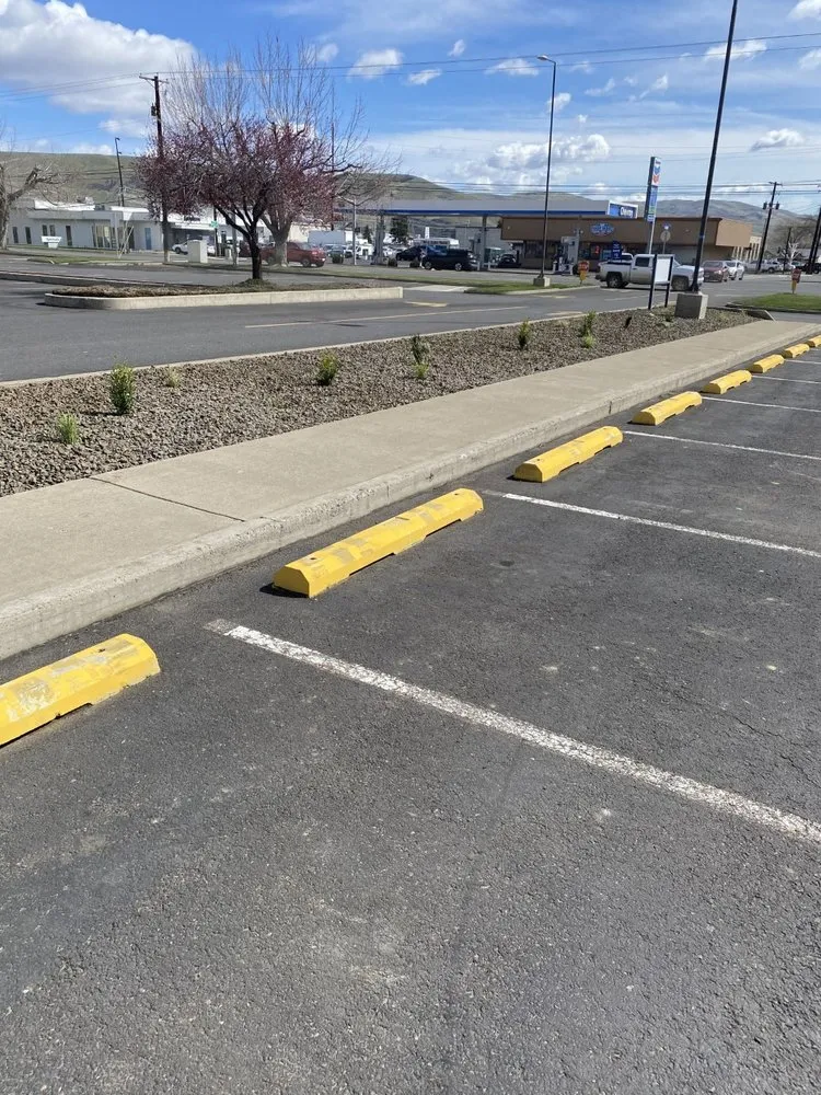 Professional lawn care service in Yakima, WA - Rimrock Landscapes