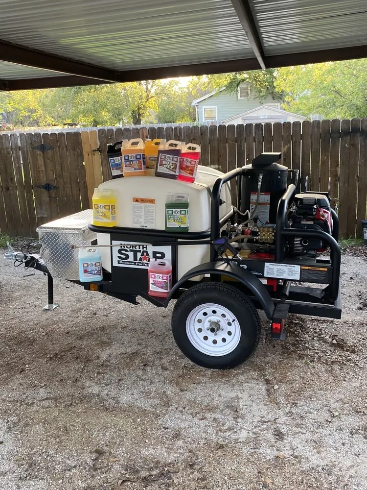 Professional residential landscaping experts serving Brownwood, TX - Rinse & Repeat Mobile Pressure Washer Detail