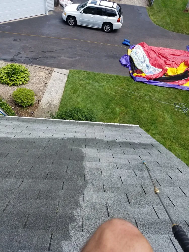 Reliable lawn mowing service experts serving West Hartford, CT - Rio Gutters