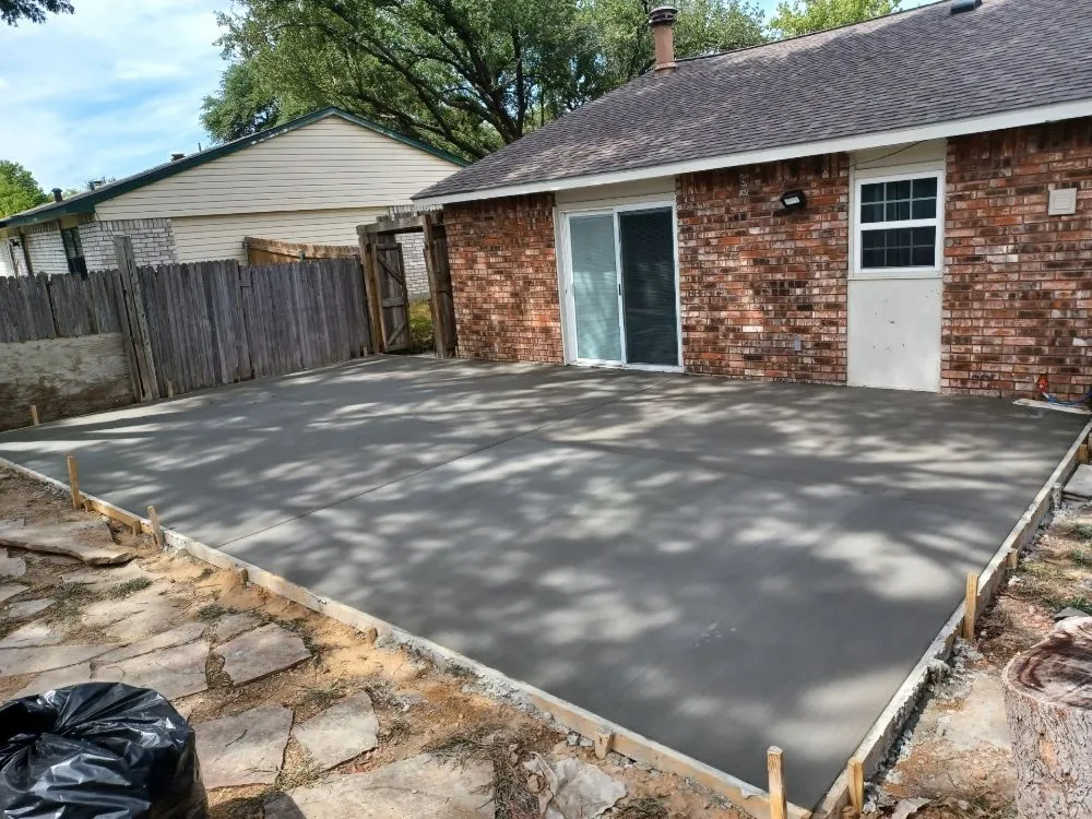 Local yard maintenance experts serving Garland, TX - Rios Landscaping & Construction