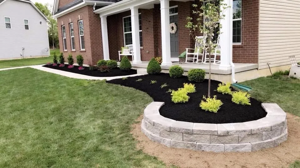 Local lawn care service in Monroe, OH - Rios Landscaping & Construction