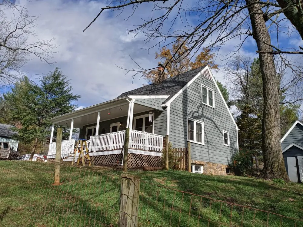 Expert lawn mowing service experts serving Purcellville, VA - Rios Landscaping & More