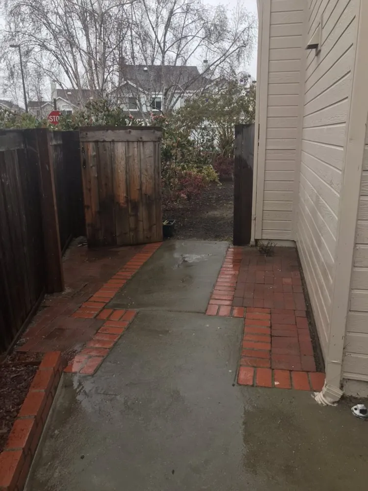 Custom landscape design in Oakland, CA by Rios Landscaping Services