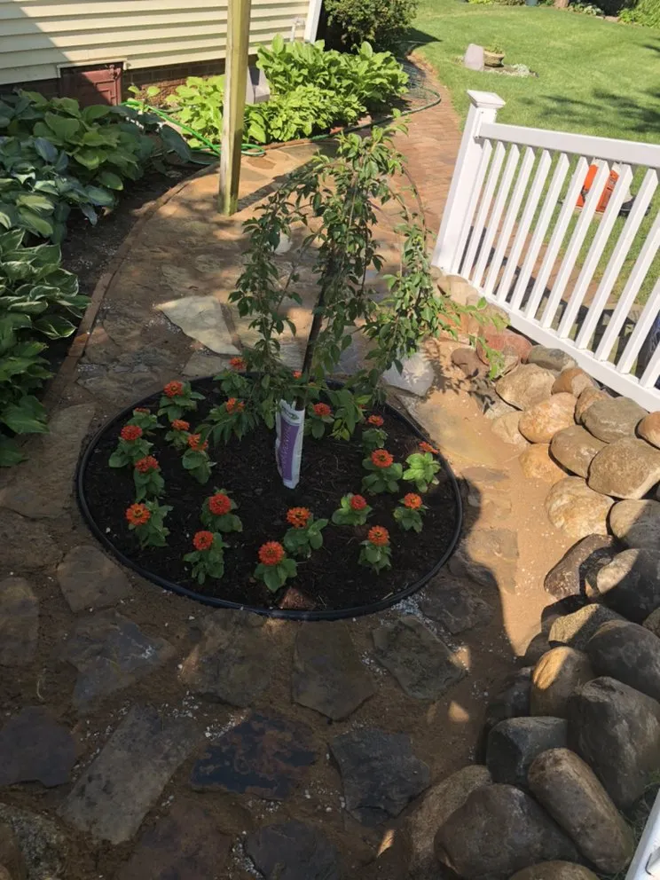 Custom garden landscaping experts serving Niles, MI - Rios Lawn Care
