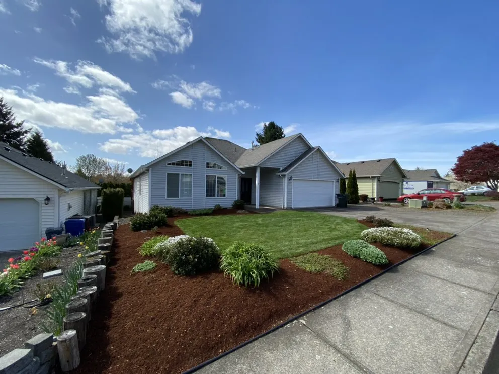 Professional lawn care service near you across Keizer, OR - Rios Lawn Maintenance