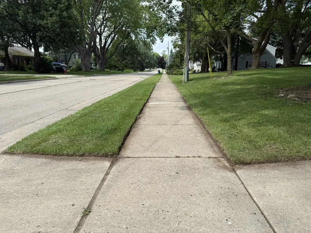 Expert lawn mowing service near you across Ripon, WI - Rip’n Inferno Lawn Care