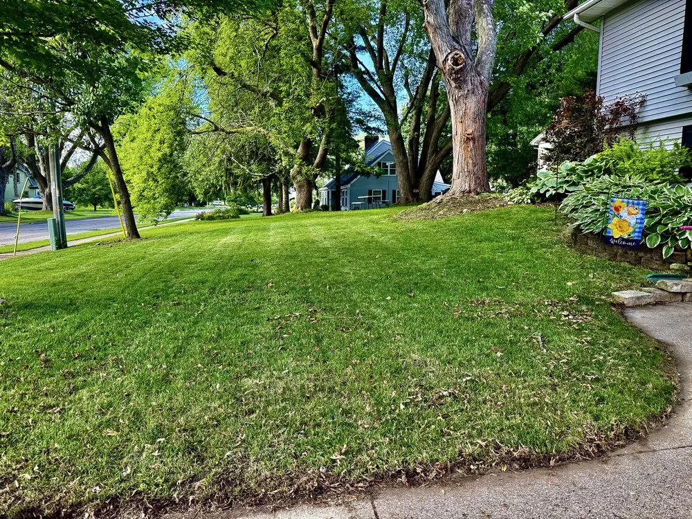 Affordable outdoor landscaping experts serving Ripon, WI - Rip’n Inferno Lawn Care