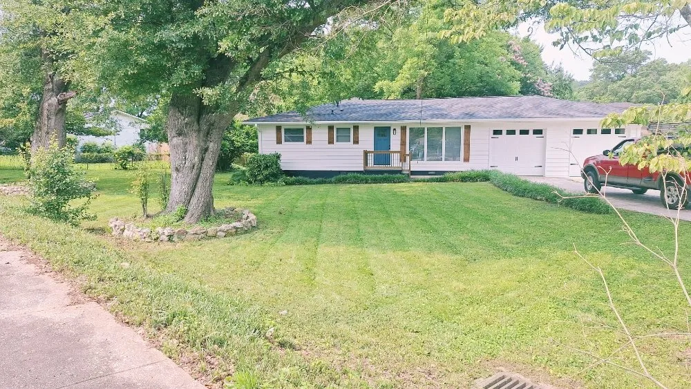 Affordable landscape installation in Lindale, GA by Rise And Shine