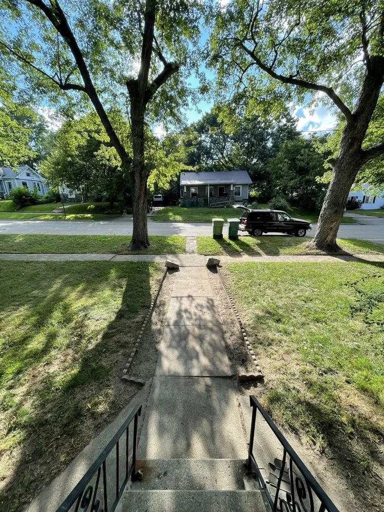 Local yard maintenance for year-round maintenance in Battle Creek, MI by Rise N Shine