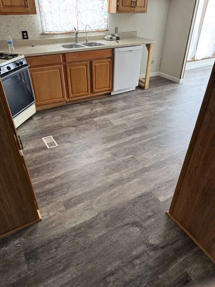 Affordable yard maintenance in Erie, PA by Rising Construction