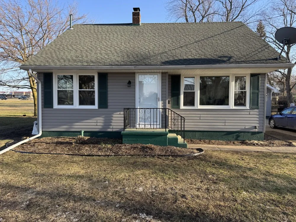 Custom lawn mowing service near you in Erie, PA by Rising Construction