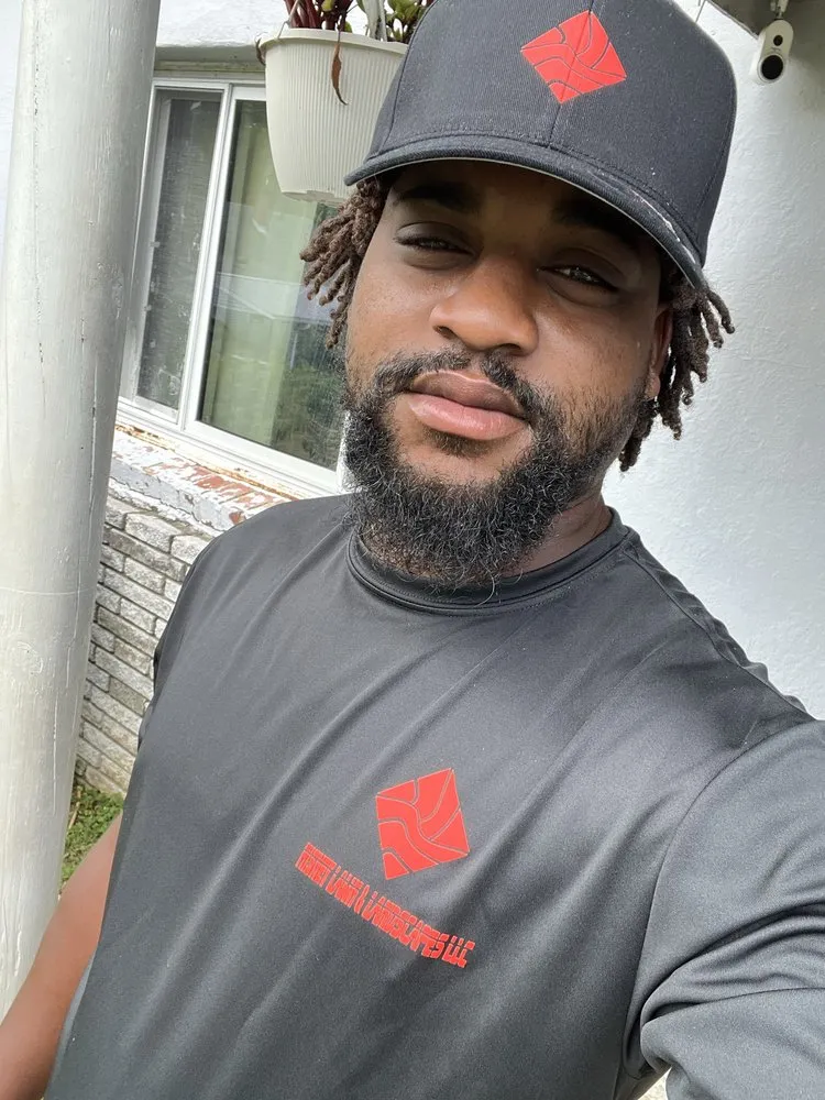 Expert yard cleanup service with custom design across Kingsport, TN - Risney Lawn & Landscapes