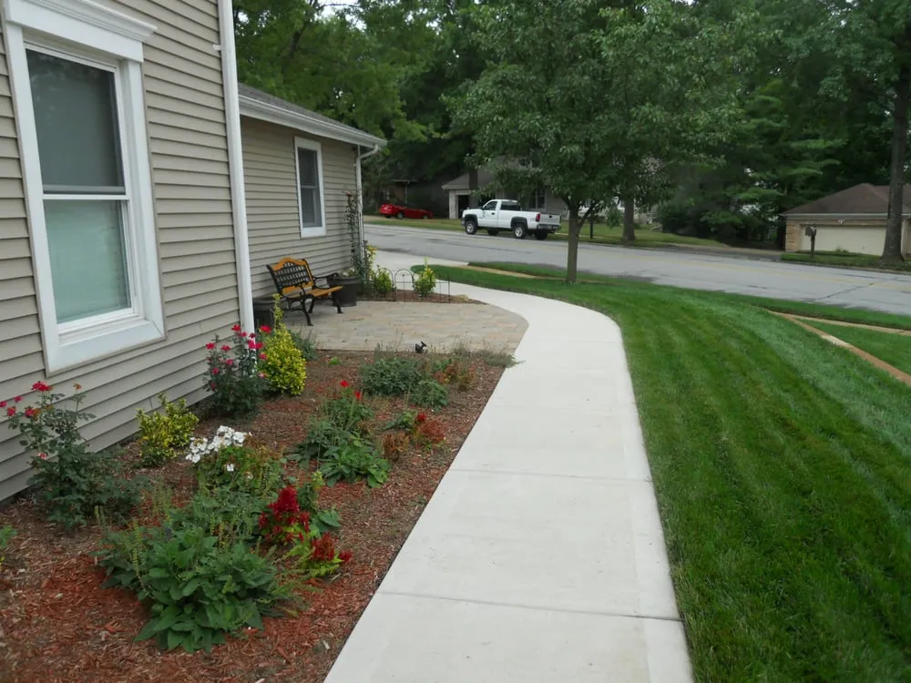 Expert yard cleanup service in Maryland Heights, MO - Ritter Landscaping / Lawn Care