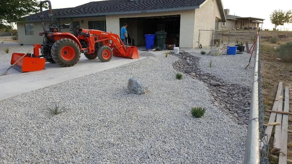 Affordable yard cleanup service experts serving Victorville, CA - Rivas Curb 4 Less Landscaping