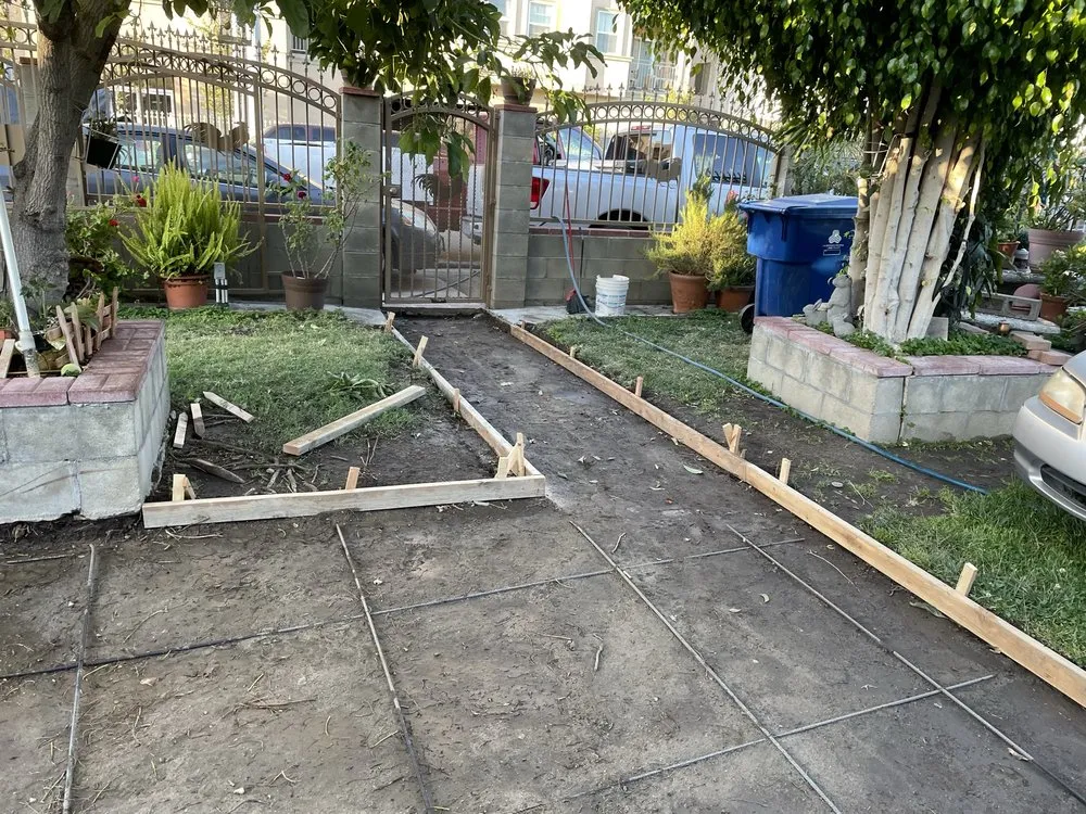 Affordable yard cleanup service near you across Rialto, CA - Rivas Landscape