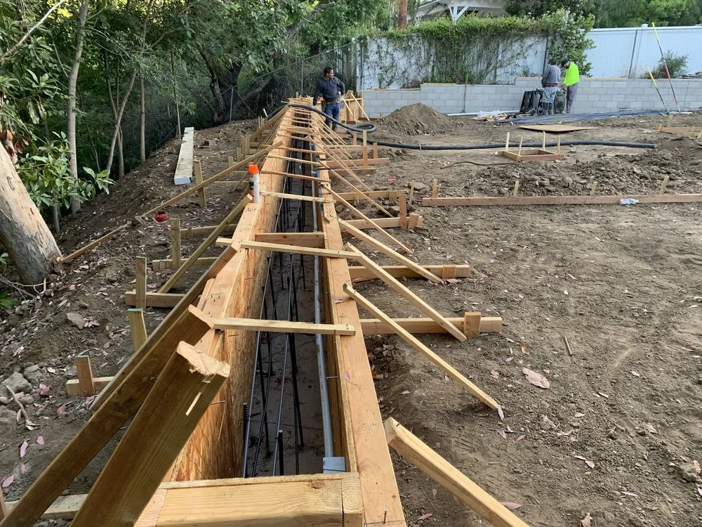 Reliable yard maintenance for beautiful yards in Rialto, CA by Rivas Landscape