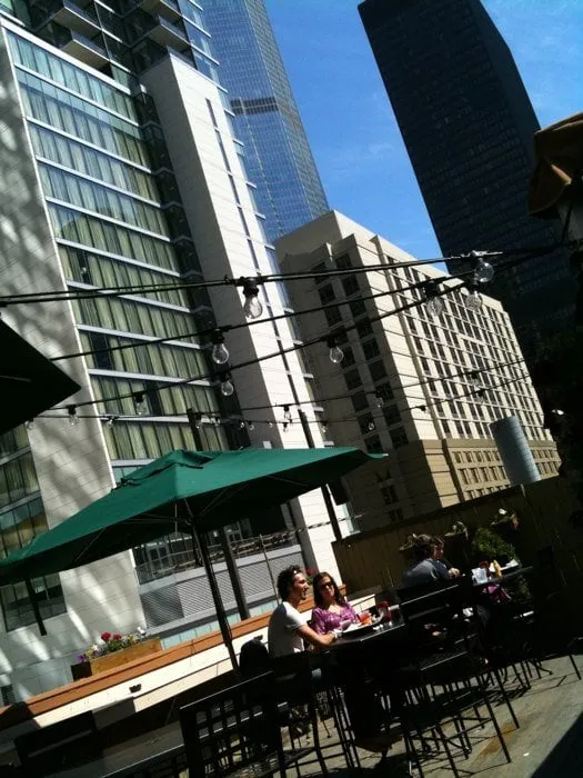 Expert outdoor landscaping experts serving Prospect Heights, IL - Rivas Landscaping