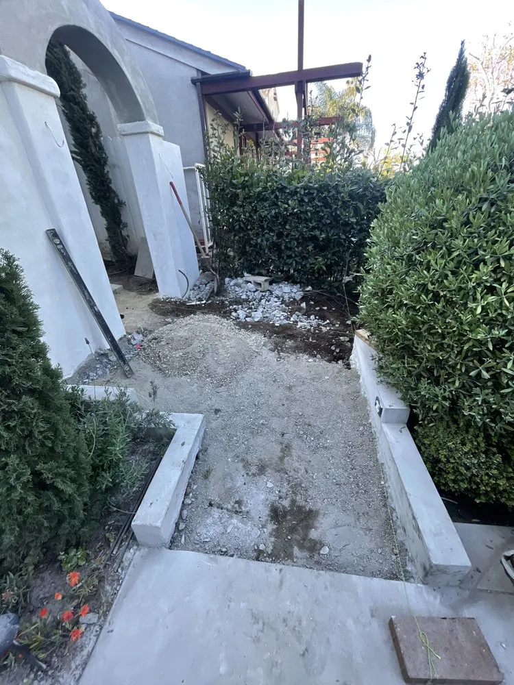 Reliable landscaping services experts serving San Fernando Valley, CA - Rivas Landscaping