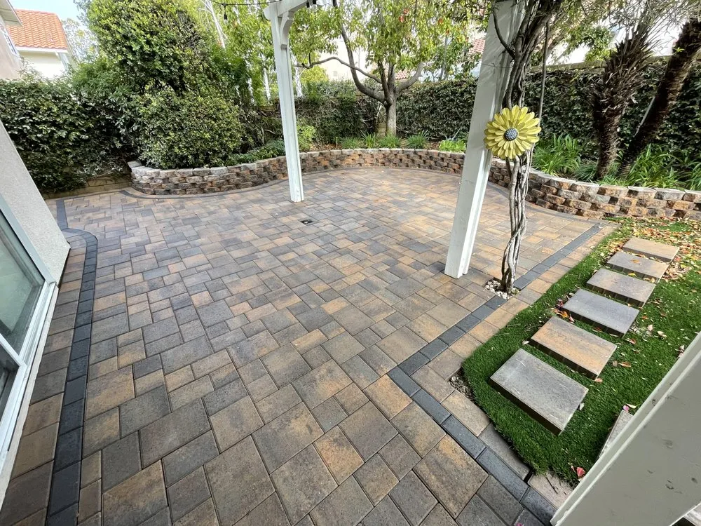 Custom residential landscaping experts serving San Fernando Valley, CA - Rivas Landscaping