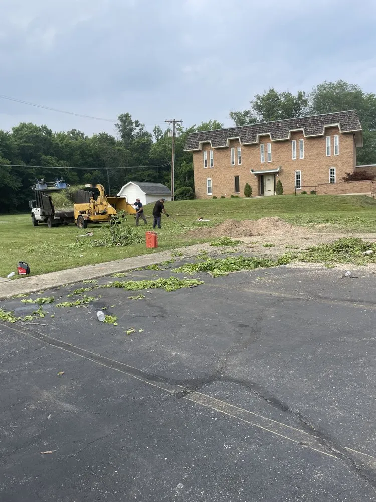 Trusted lawn mowing service near you in Clinton, MD by Rivas Landscaping Services