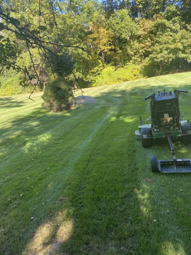 Professional yard maintenance experts serving Lake Mohegan, NY - Rivas Landscaping services