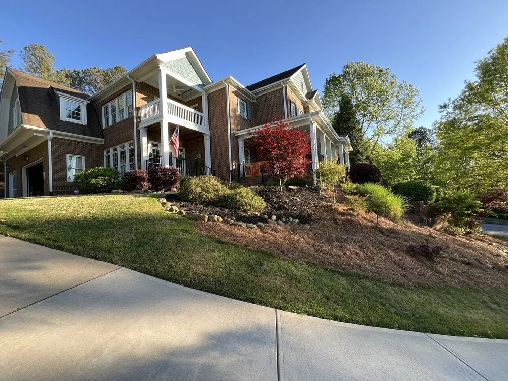 Custom landscaping services near you in Alpharetta, GA by Rivendell Estate Care