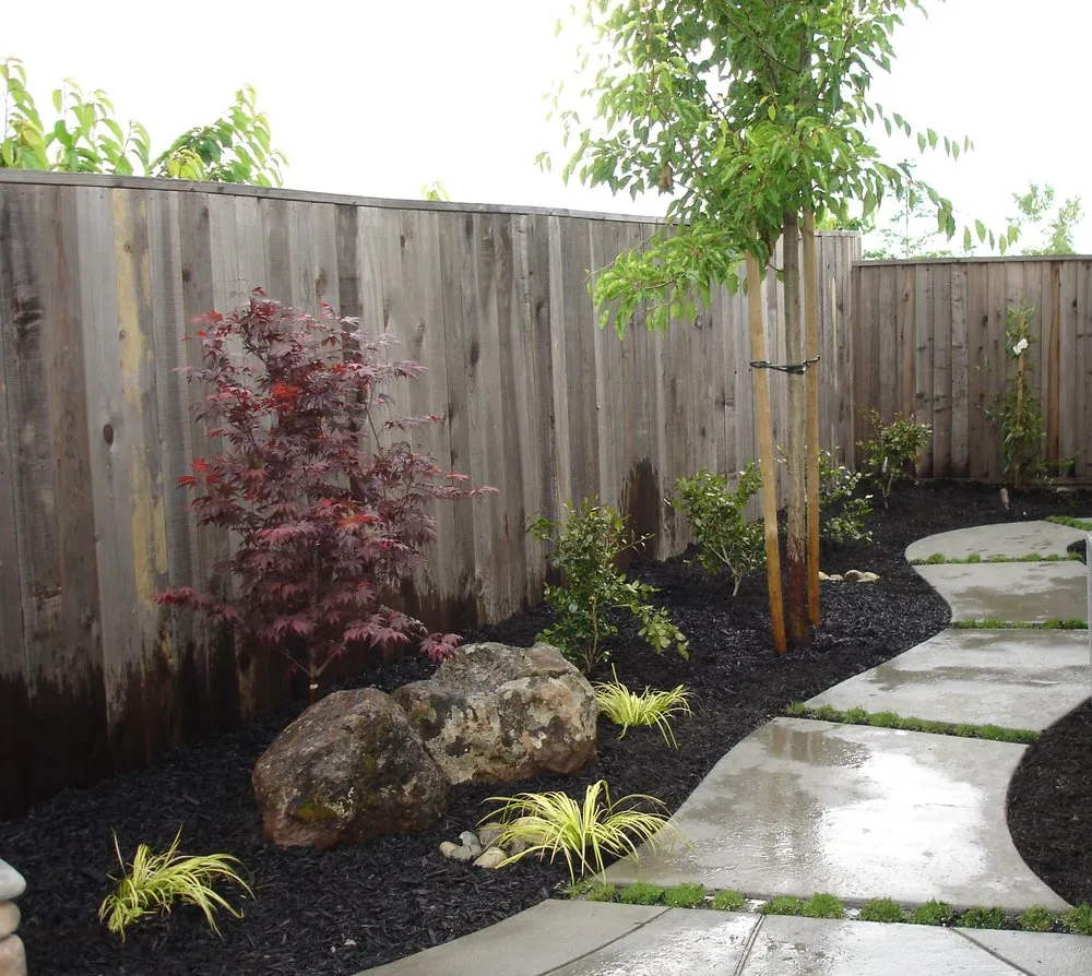 Top-rated lawn mowing service for residential properties in Roseville, CA by River City Landscaping