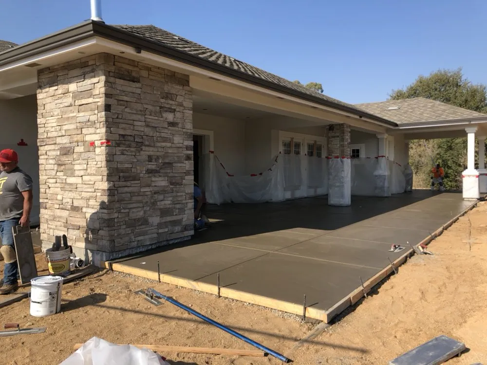 Local landscape design for homes in Loomis, CA by River City Vinyl Fence