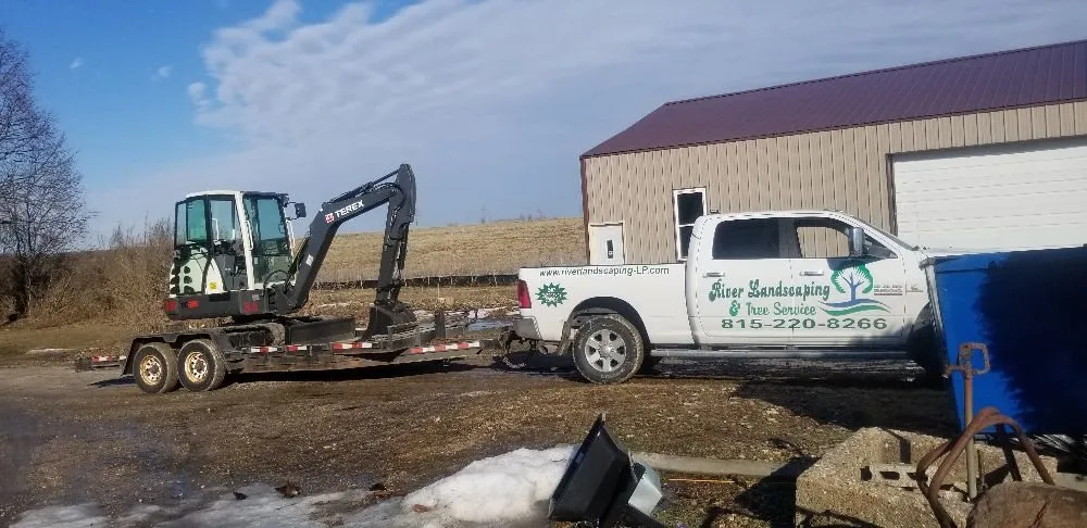 Custom garden landscaping in Ladd, IL - River Landscaping & Tree Service