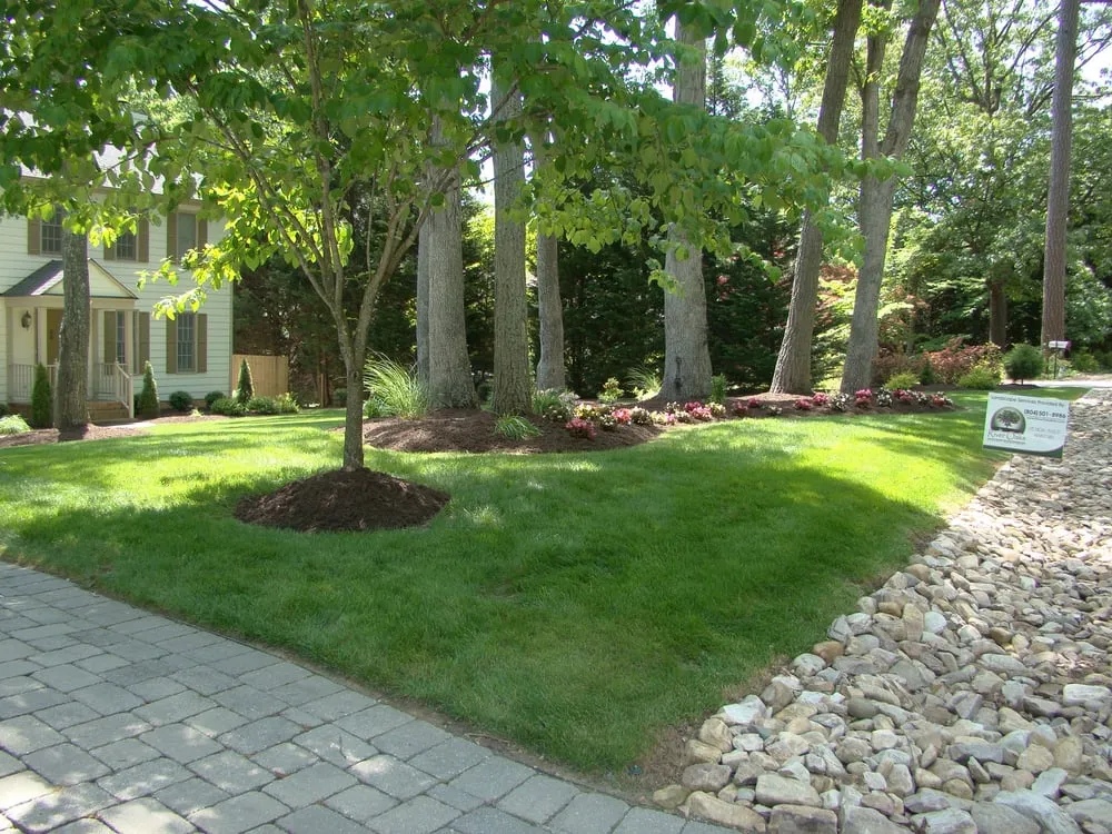 Reliable residential landscaping for residential properties across Richmond, VA - River Oaks Grounds Management