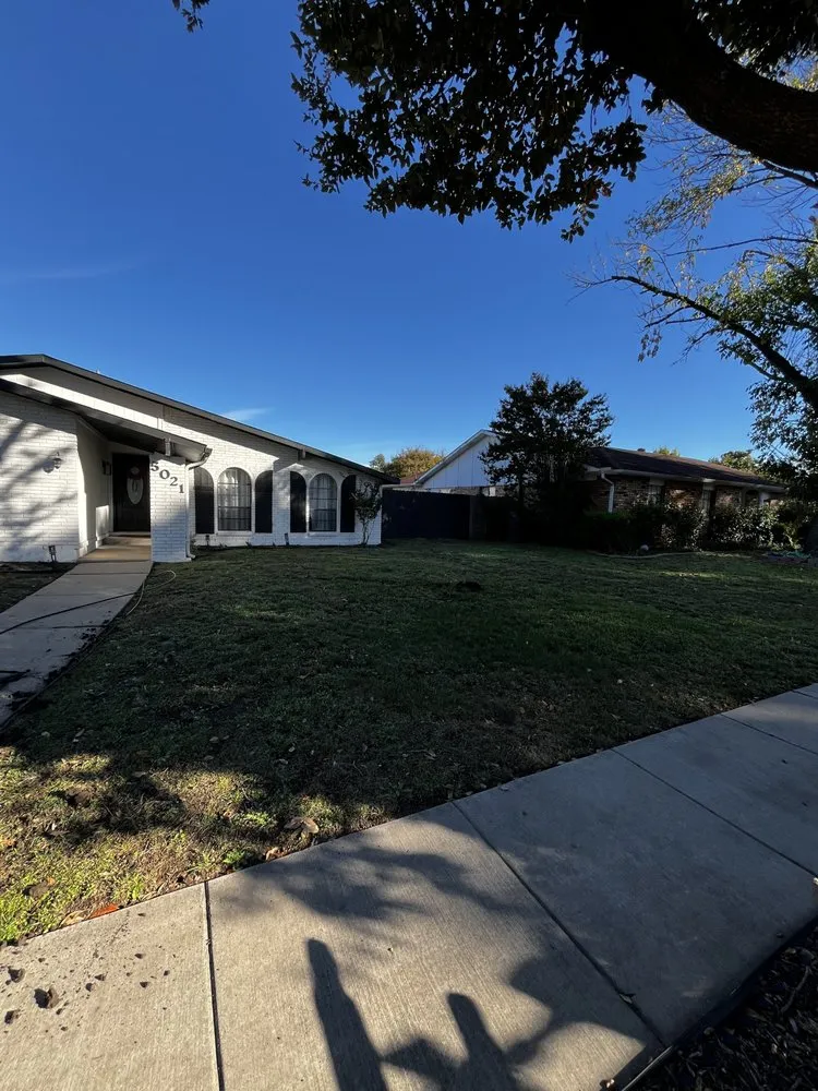 Top-rated lawn mowing service for beautiful yards in Garland, TX by River Oaks Landscaping