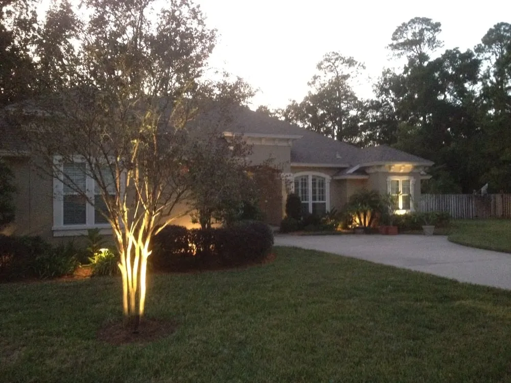 Top-rated lawn care service in Jacksonville, FL by River Oaks Outdoor