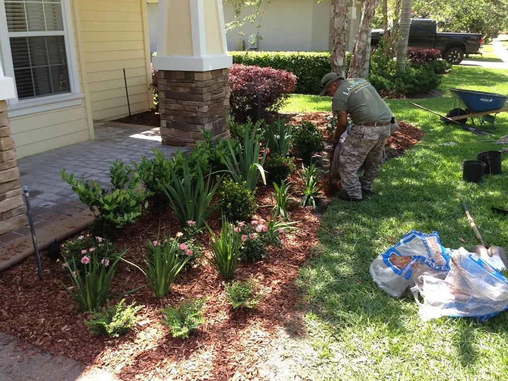 Expert garden landscaping in Jacksonville, FL by River Oaks Outdoor