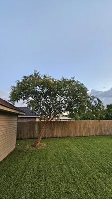 River Parish Lawn & Landscape