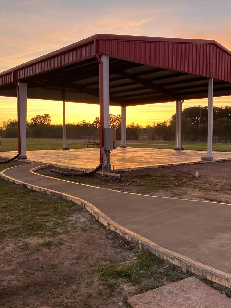 Trusted residential landscaping for beautiful yards across Madison, MS - River Ridge Concrete