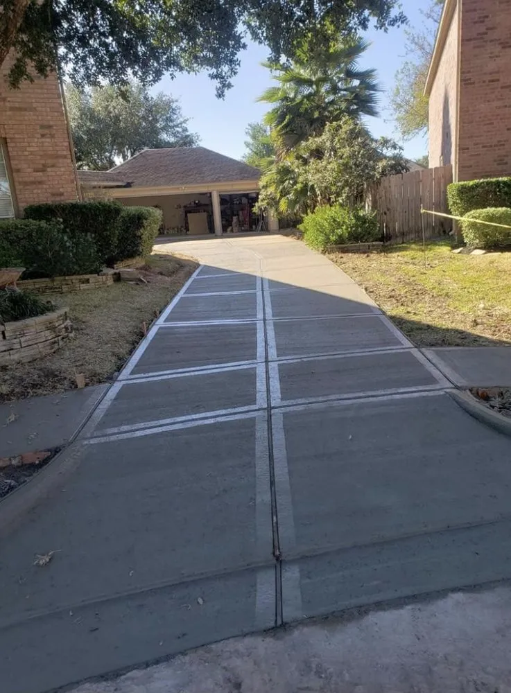 Custom landscaping services experts serving Madison, MS - River Ridge Concrete