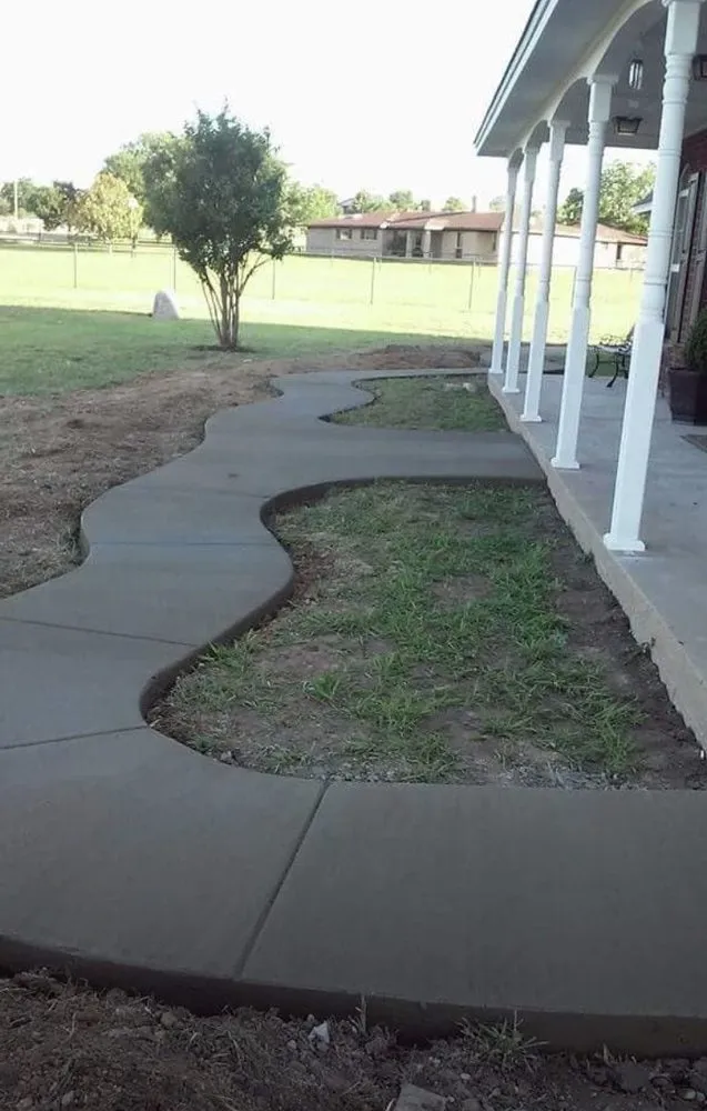 Reliable landscaping services for homes in Madison, MS by River Ridge Concrete