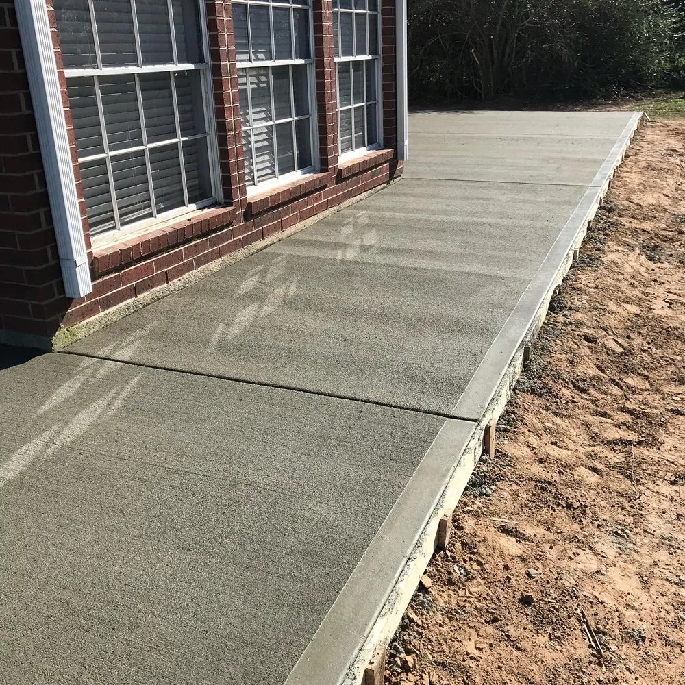 Professional residential landscaping experts serving Madison, MS - River Ridge Concrete