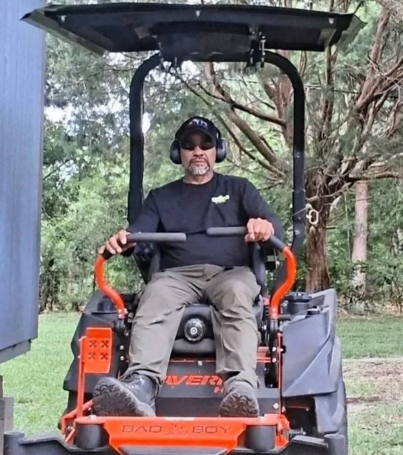 Trusted lawn care service experts serving Carriere, MS - River Rose Lawncare