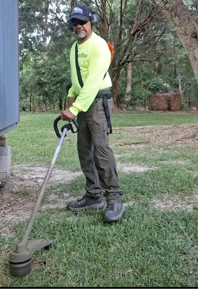 Expert yard cleanup service experts serving Carriere, MS - River Rose Lawncare