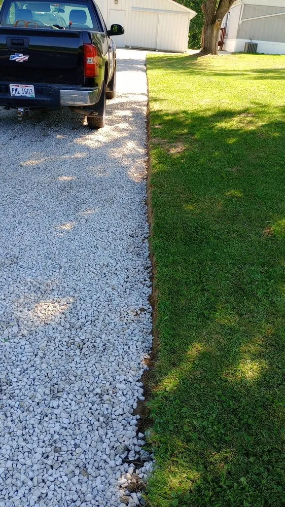 Local yard cleanup service experts serving Medina, OH - River Valley Landscaping