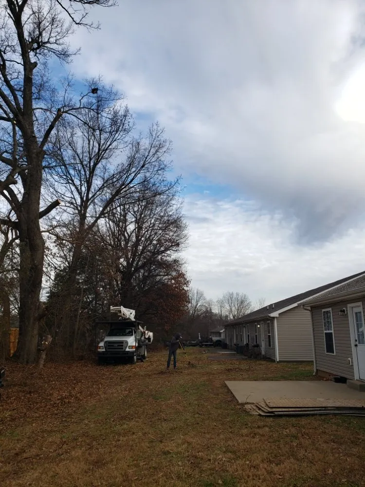 Custom garden landscaping in Clarksville, TN - River Valley Tree Service