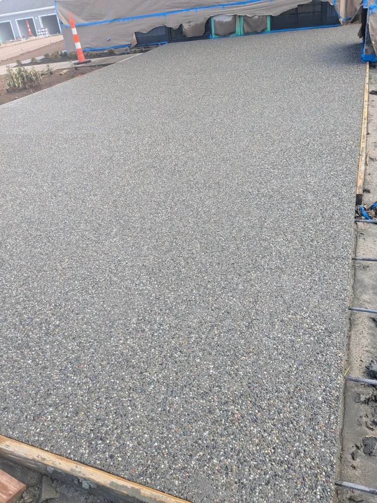 Local lawn mowing service in new Haven, CT by Rivera Concrete & Landscaping