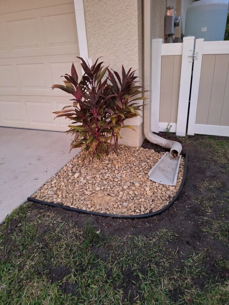 Custom lawn mowing service in Lehigh Acres, FL by Rivera F Lawn Service