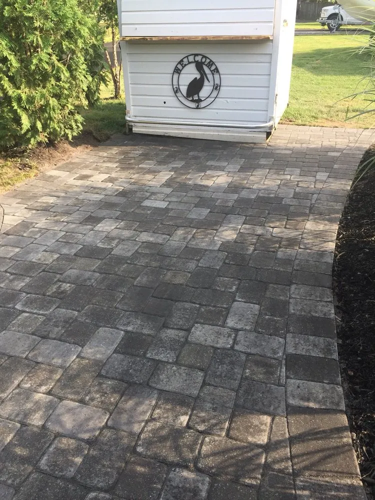 Trusted yard cleanup service experts serving Annapolis, MD - Rivera Landscaping