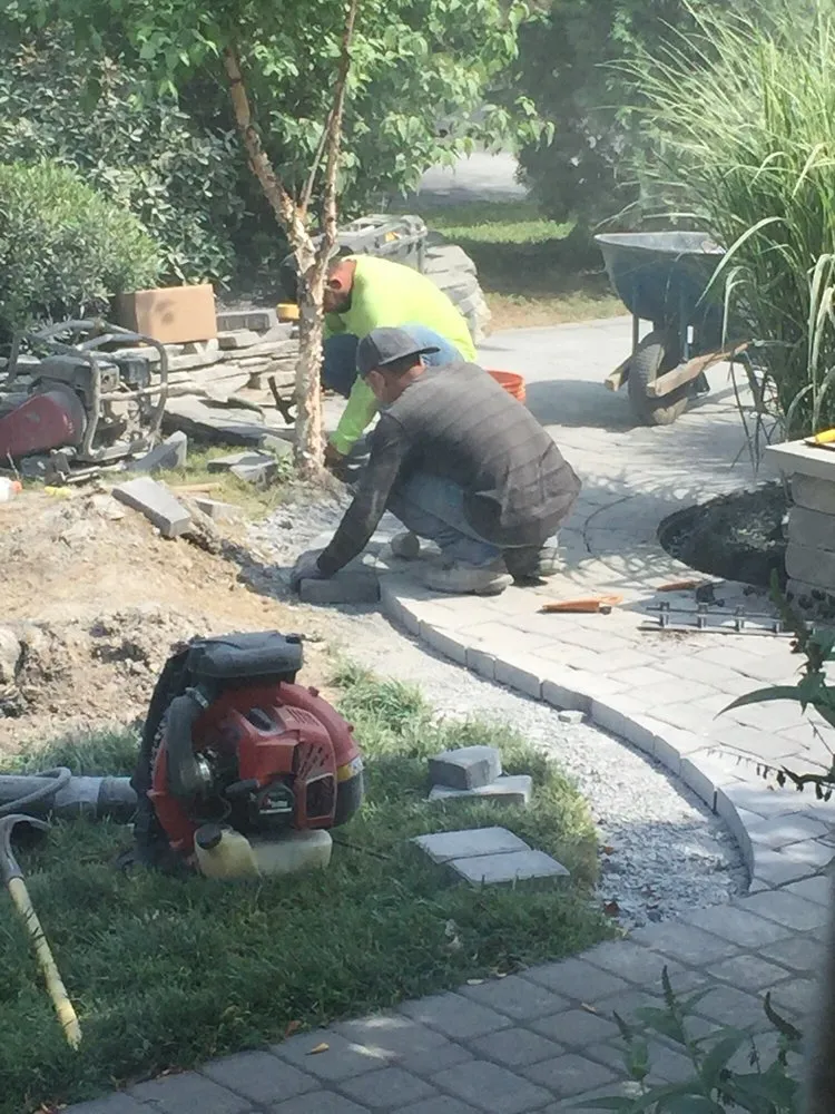 Custom lawn mowing service in Annapolis, MD - Rivera Landscaping