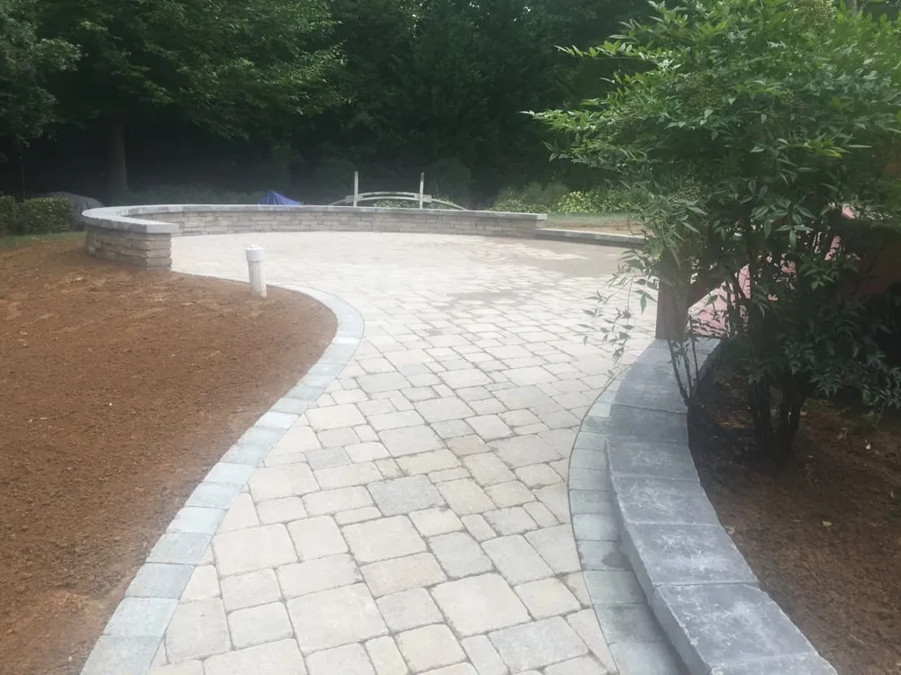 Professional yard maintenance in Annapolis, MD by Rivera Landscaping