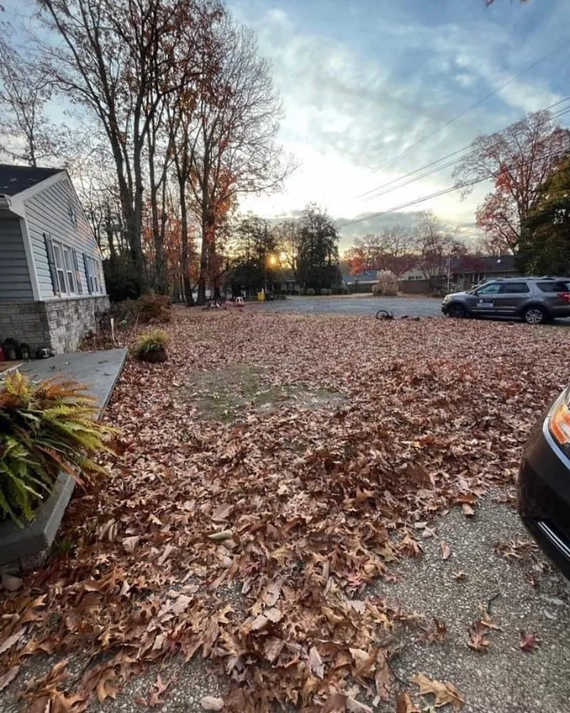 Reliable lawn mowing service for year-round maintenance across New Carrolltn, MD - Rivera Landscaping