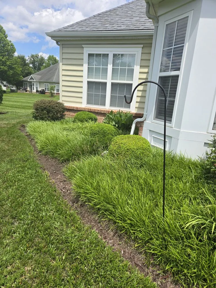 Custom outdoor landscaping experts serving New Carrolltn, MD - Rivera Landscaping